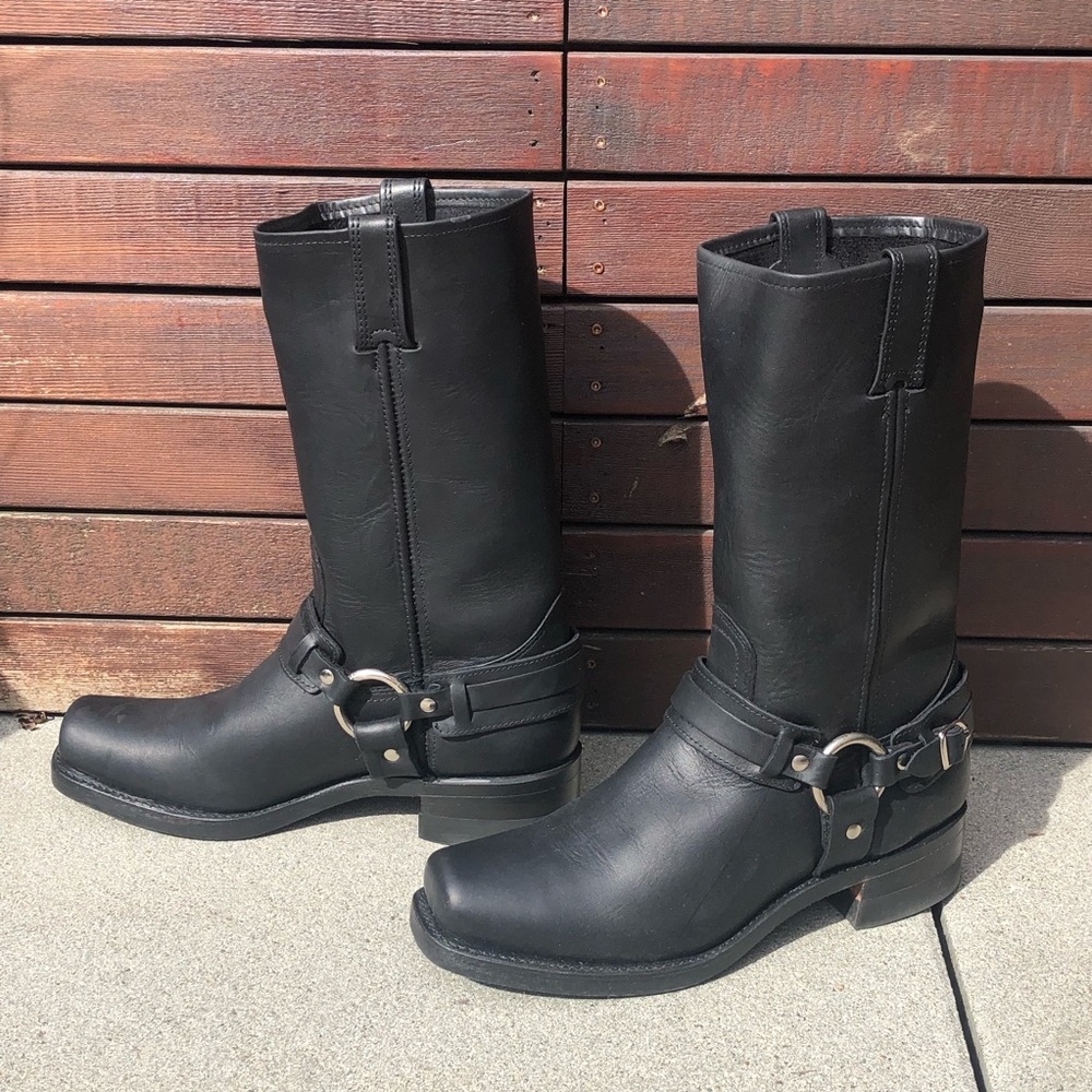 *Brand New in box* Frye Harness 12R Moto boots